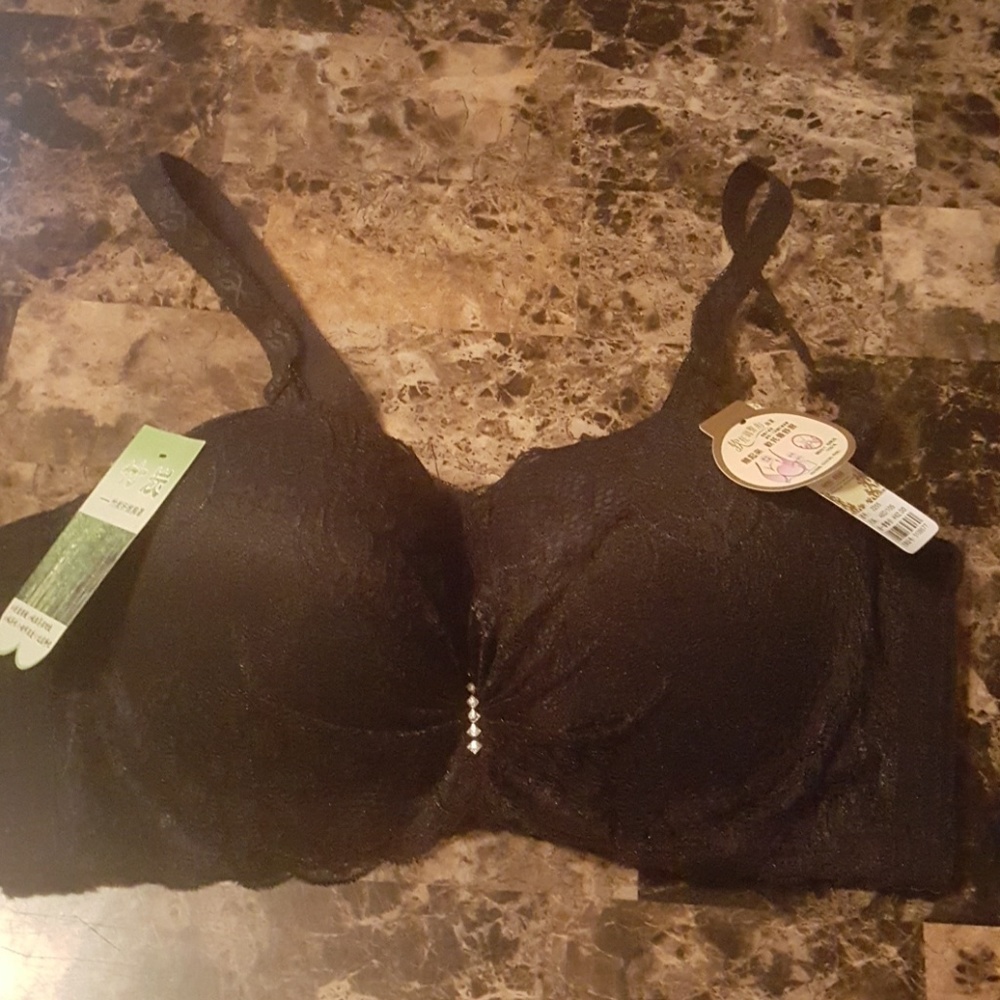 Black Lace underwire bras
